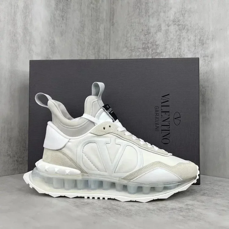  Valentino 999