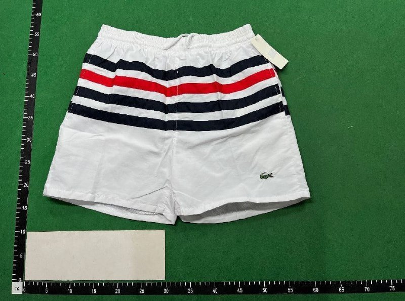  Lacoste shorts  (9 CP)