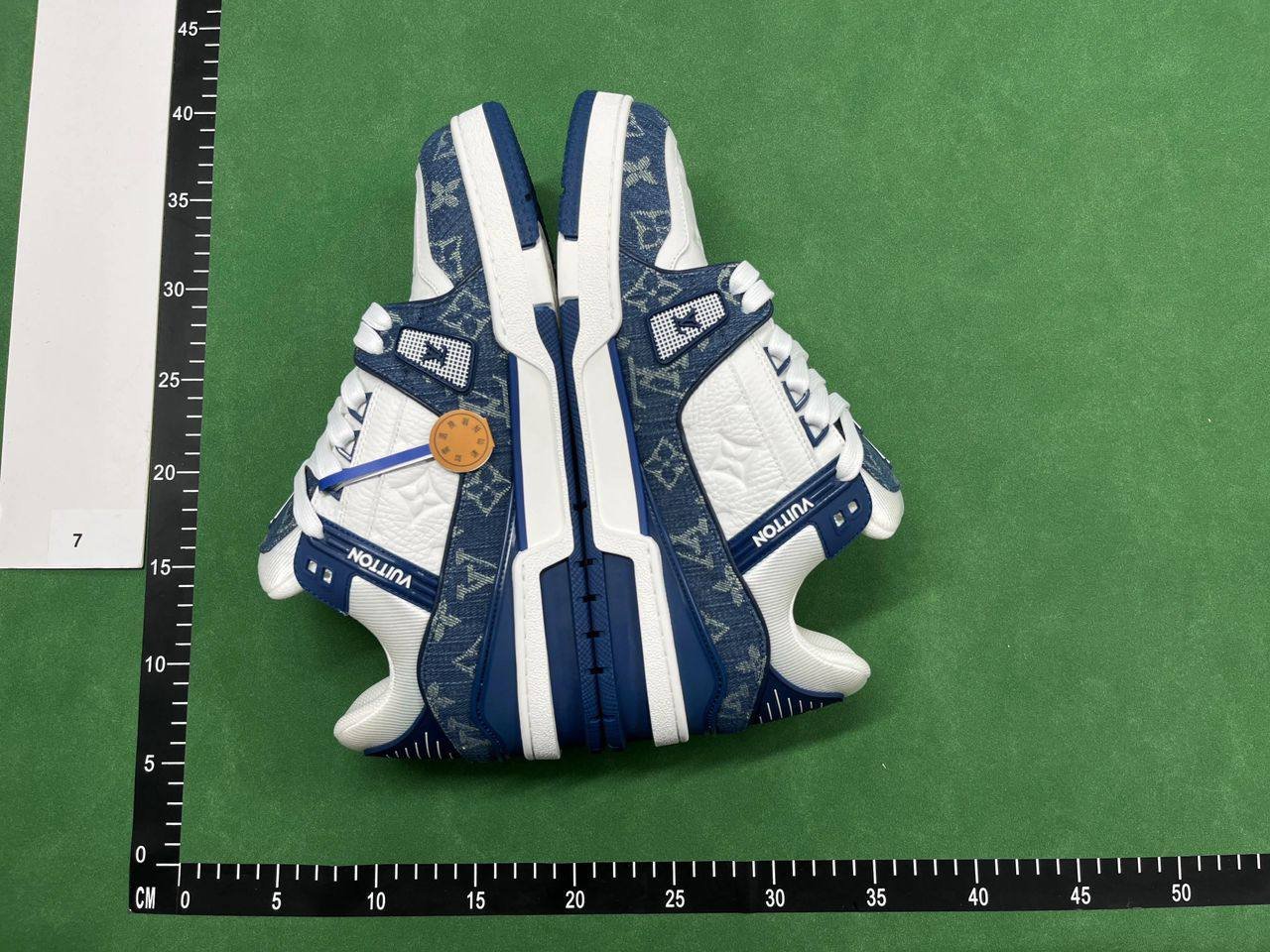 LV TRAINER SNRAKERSA