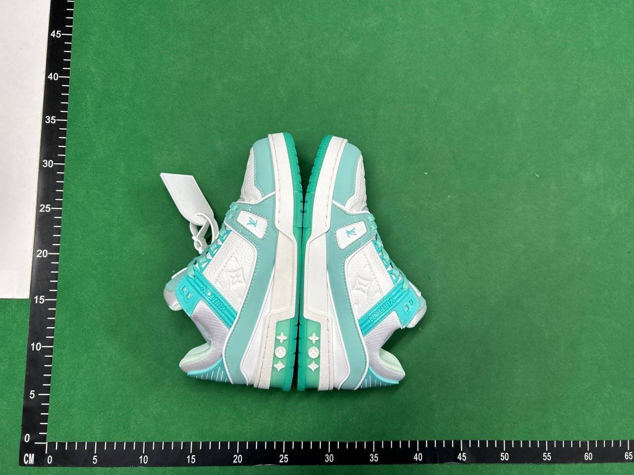 LV TRAINER SNRAKERSA