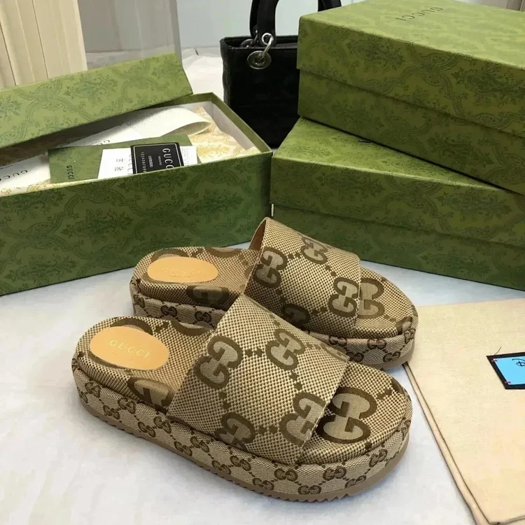 gucci  slippers