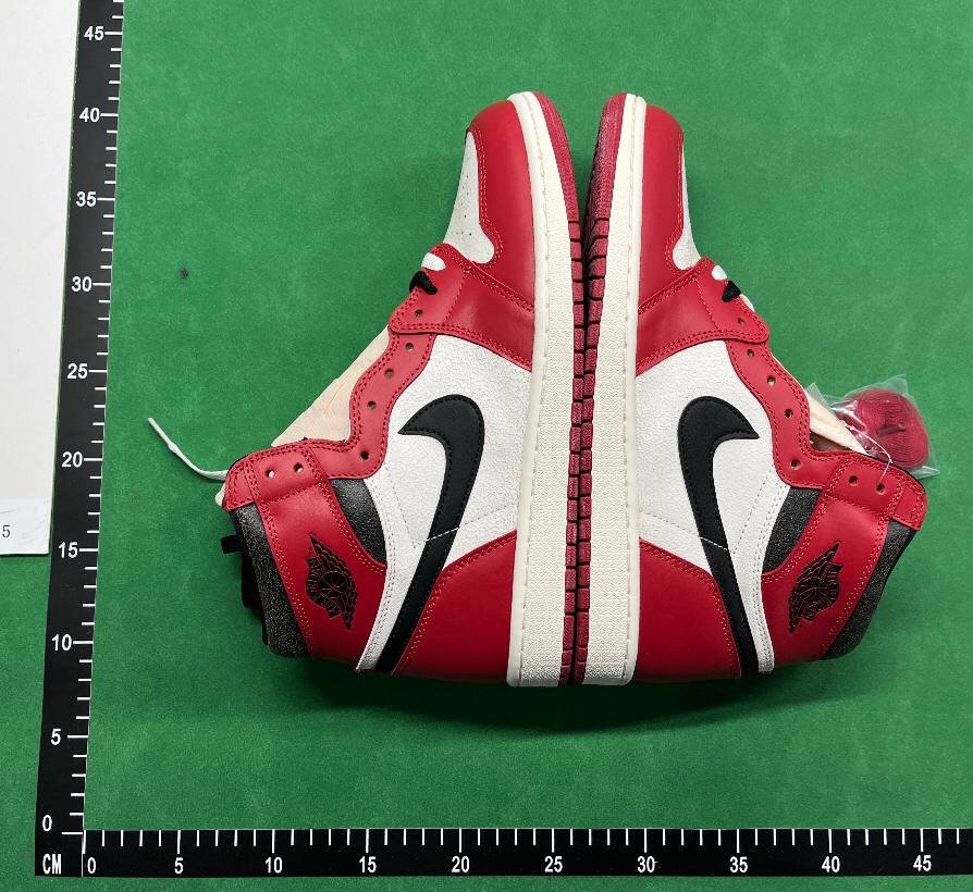 JORDAN  1   TRAVIS   SCOTT