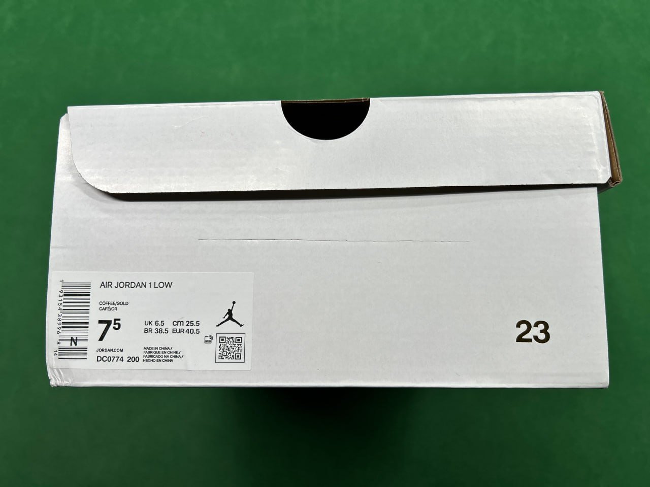 Nike Air Jordan 1 Low Sneakers [40 styles]