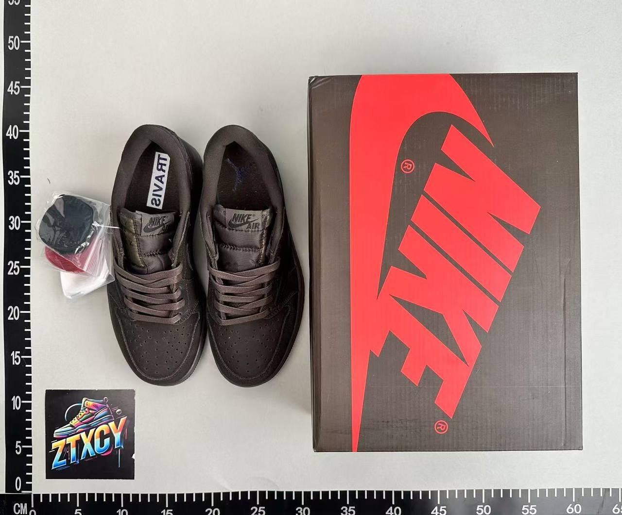 AJ1 Low x Travis Scott