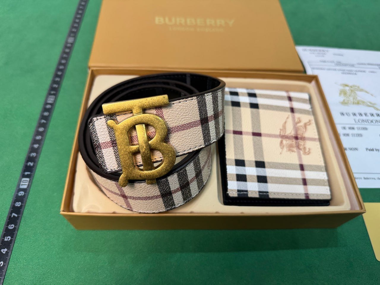 Burberry Vintage Check Belt [40 styles]