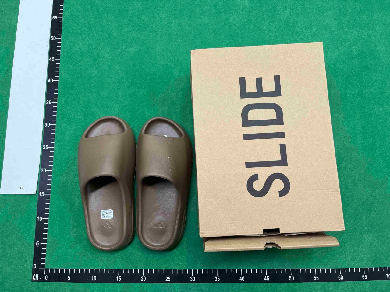 Yeezy Slide （10+）