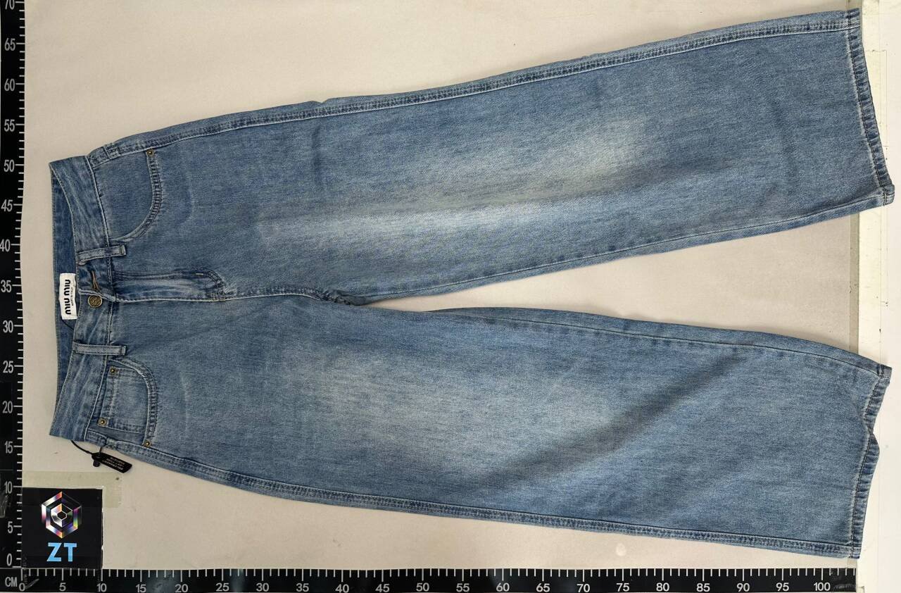 MIUMIU jeans