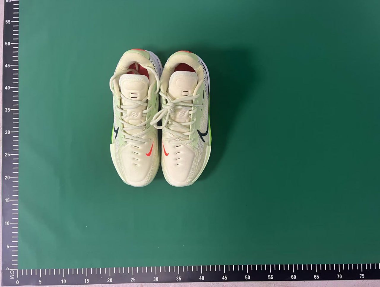  NIKE AIR ZOOM G.T. CUT