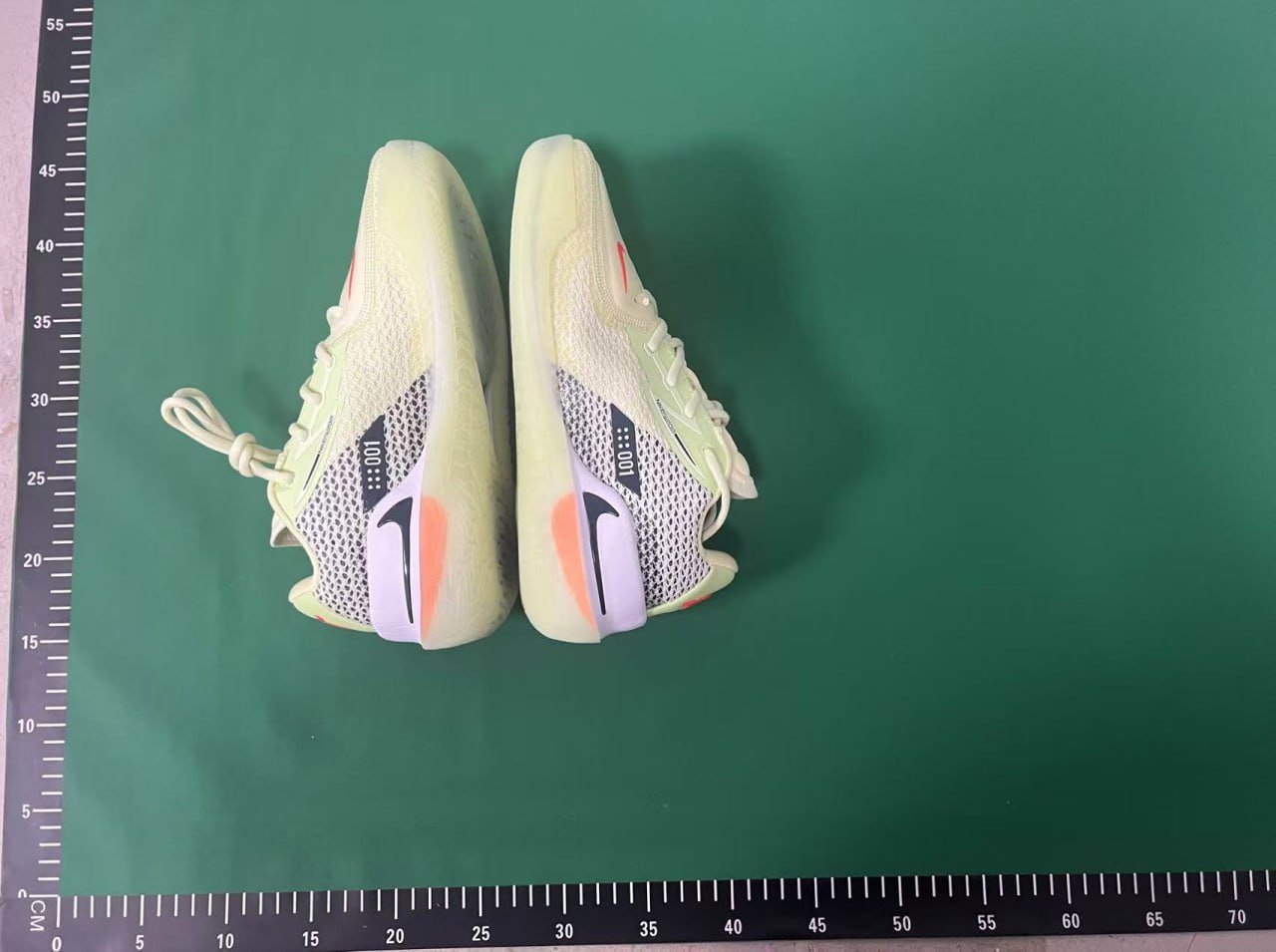  NIKE AIR ZOOM G.T. CUT