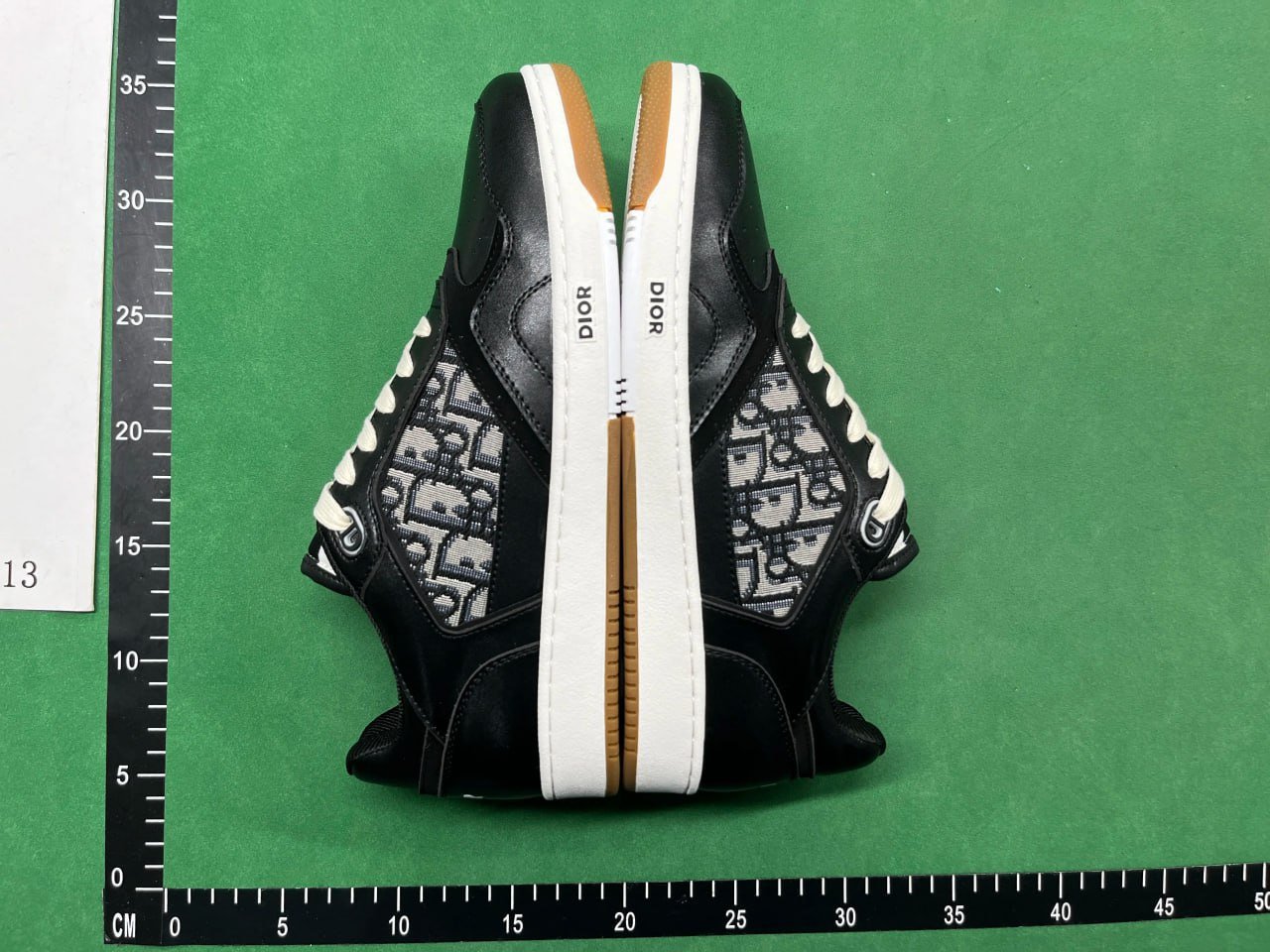  DIOR B30 B22 B25 （With original box）