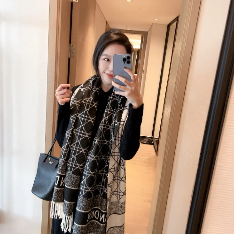  Dior Scarf 