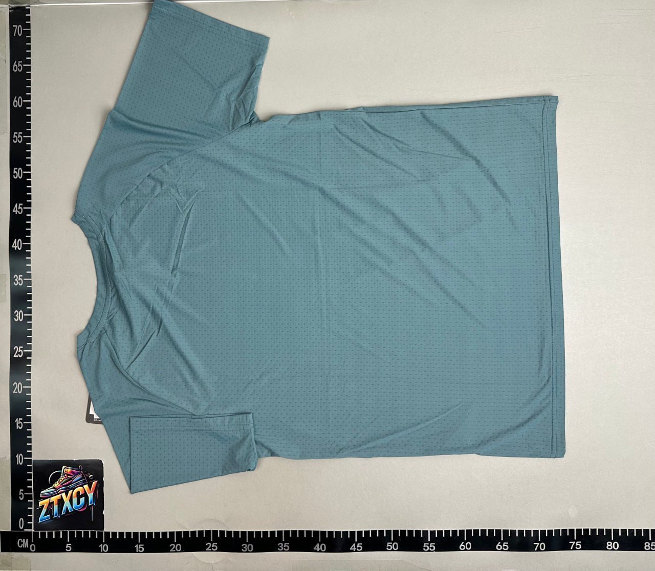 Under Armour T-shirt