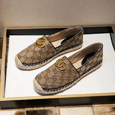 Chanel CC Logo Espad