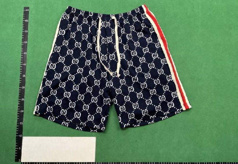 Gucci shorts (40 styles)