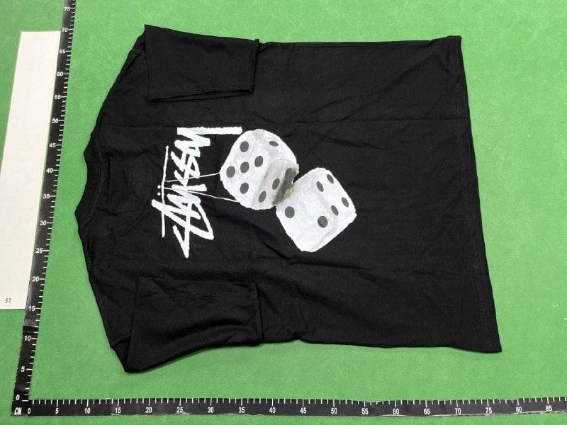  Stussy T-shirts 