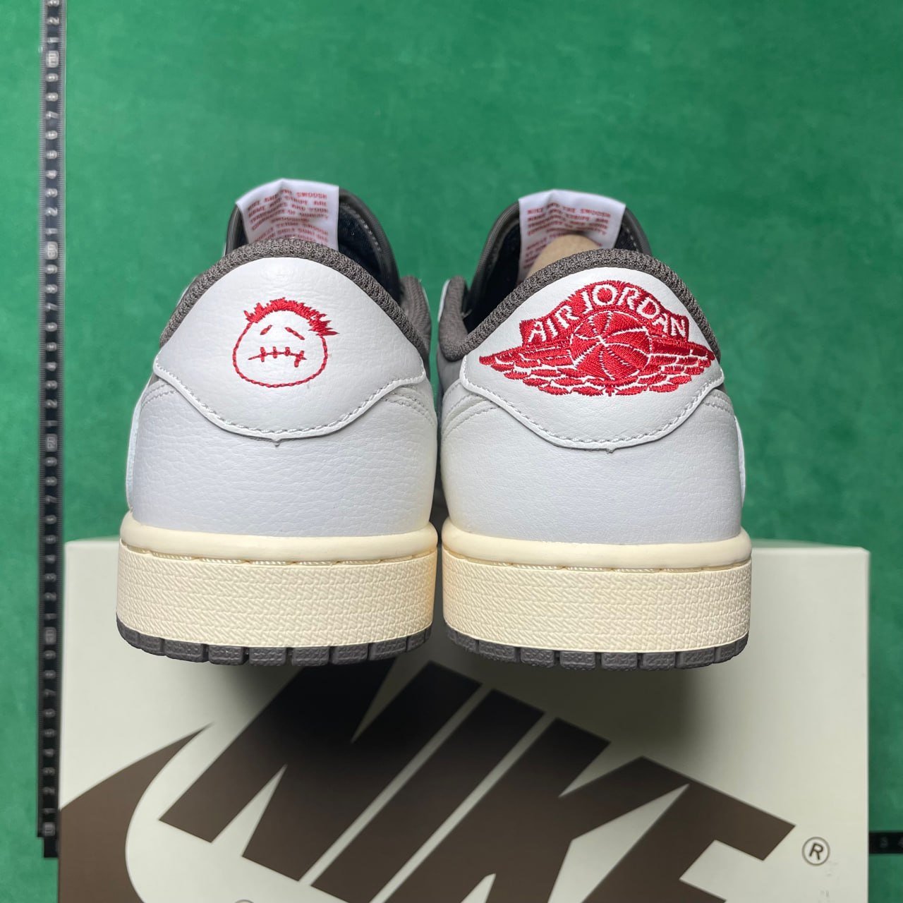  Travis Scott x Air Jordan 1 Low 