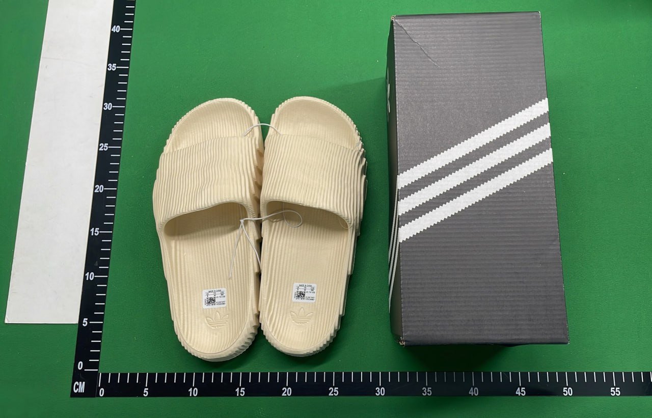 Adidas slippers 