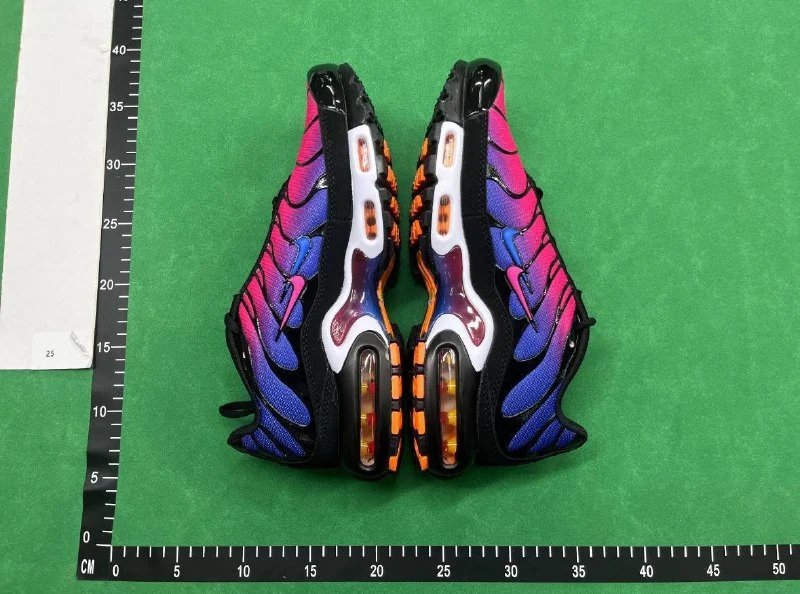 NIKE TN