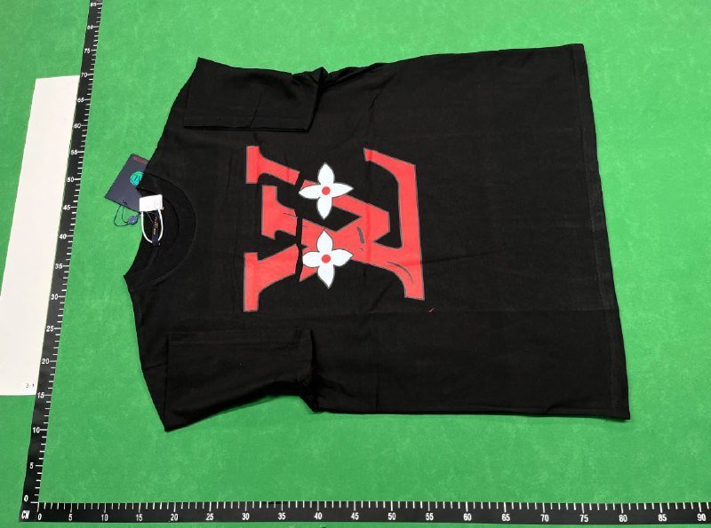 LV T-shirts 