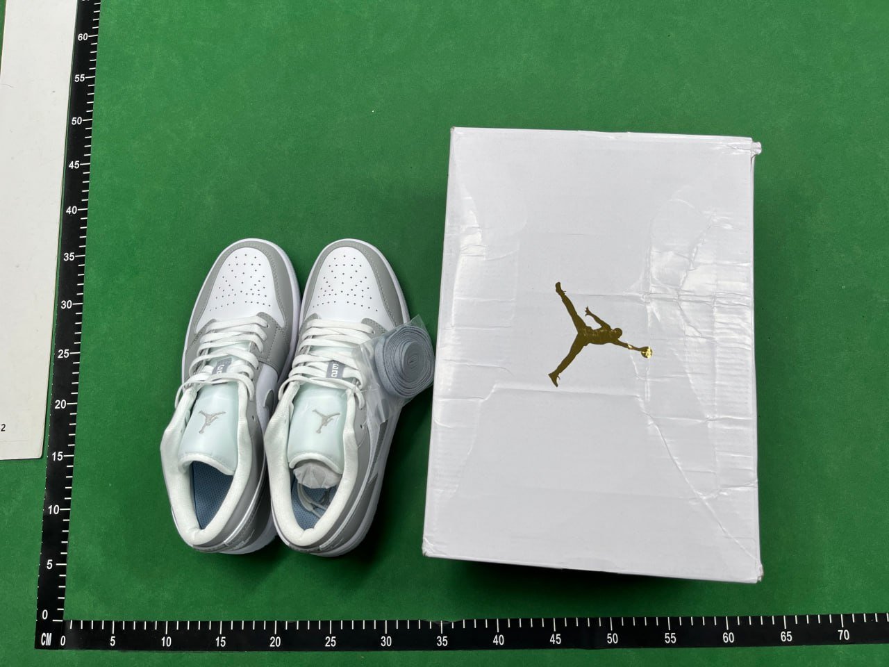 W-AJ1 Low-1 