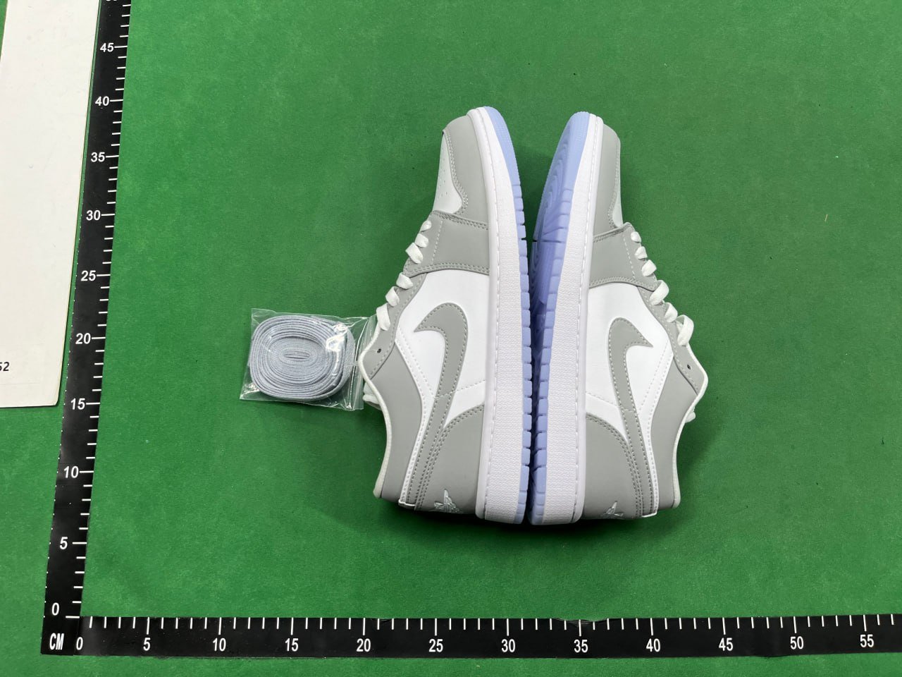 W-AJ1 Low-1 