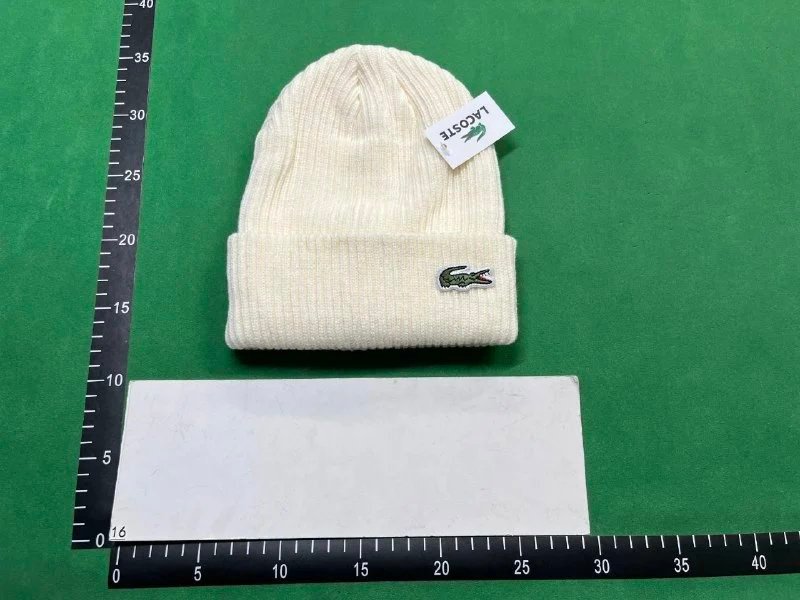  Lacoste Beanie