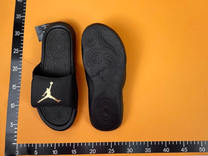 Nike jordan slippers