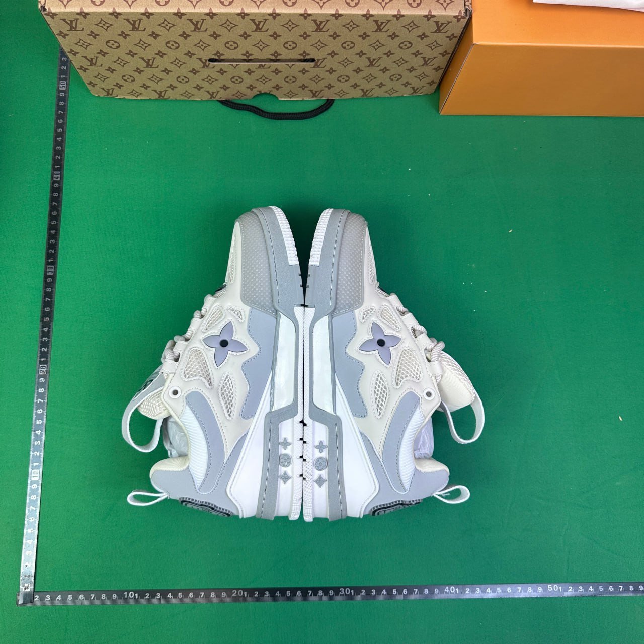 LV skates high quality
