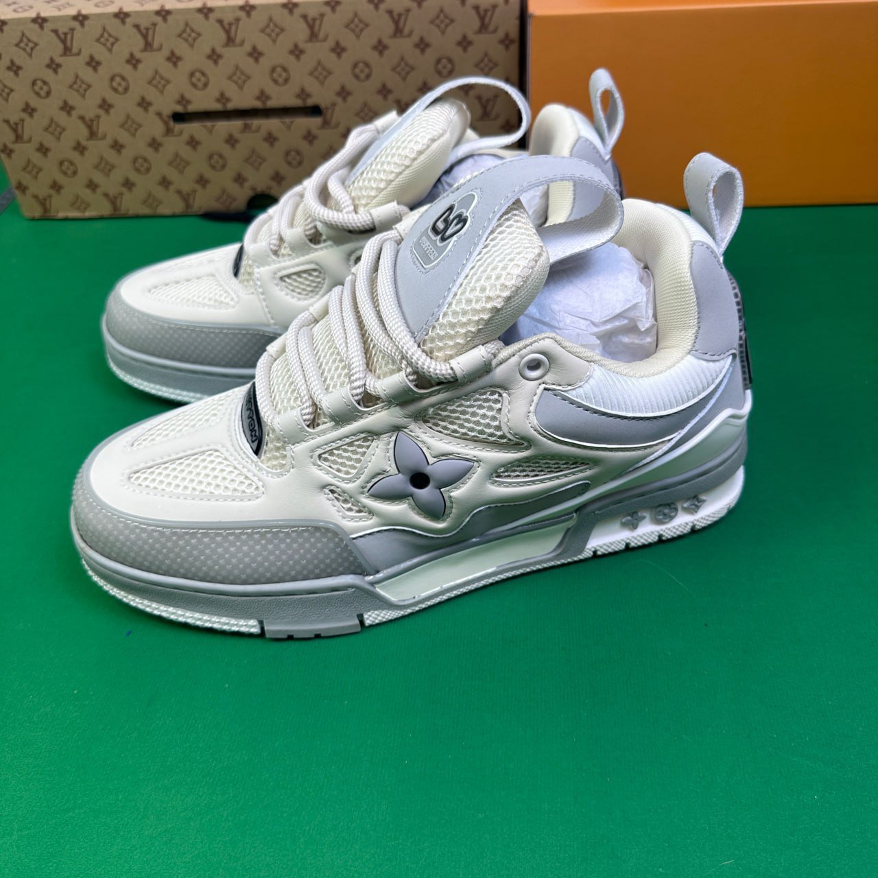LV skates high quality