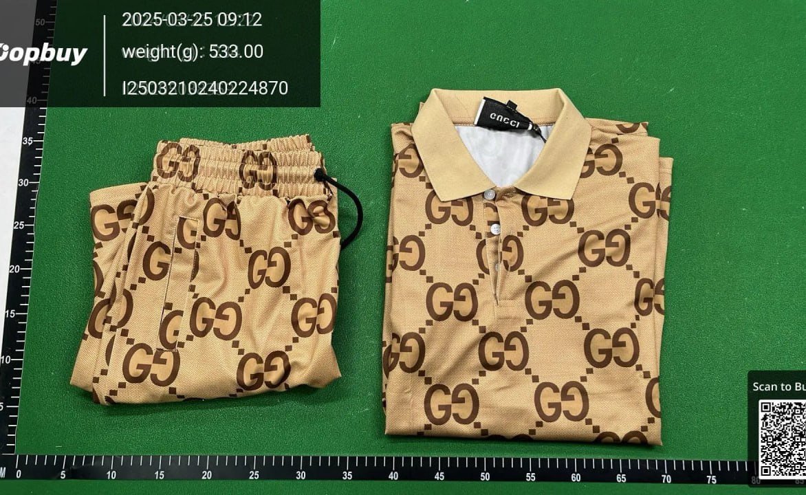 Gucci  Short Sleeve Suits