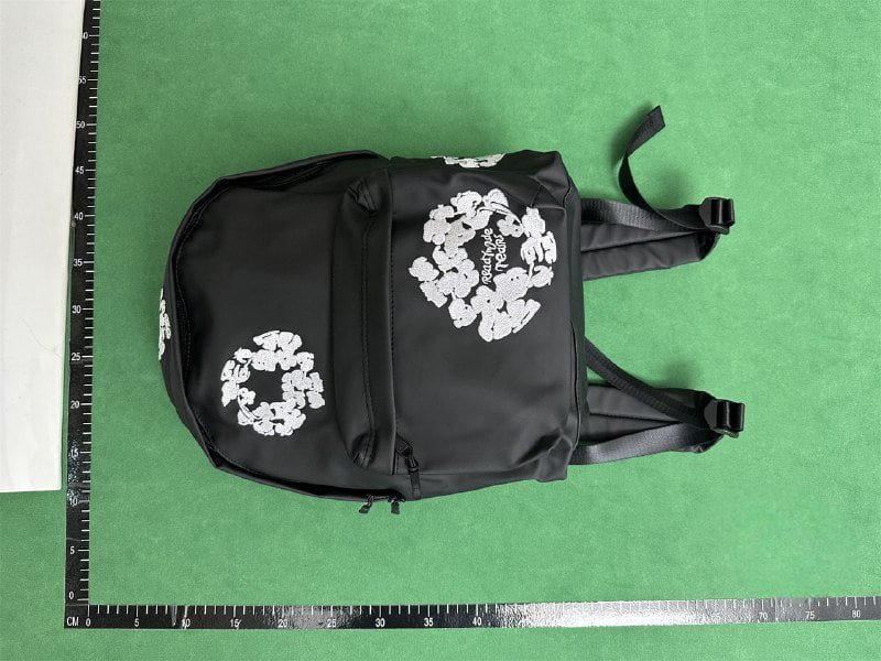 MOCHILA DENIM TEARS