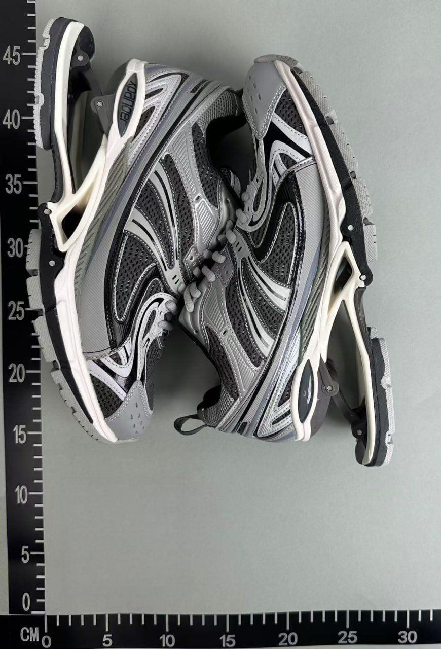  Balenciaga X