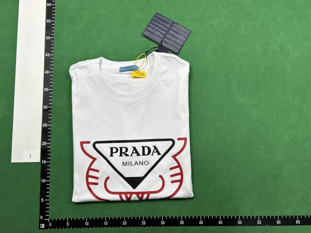 PRADA T-shirt