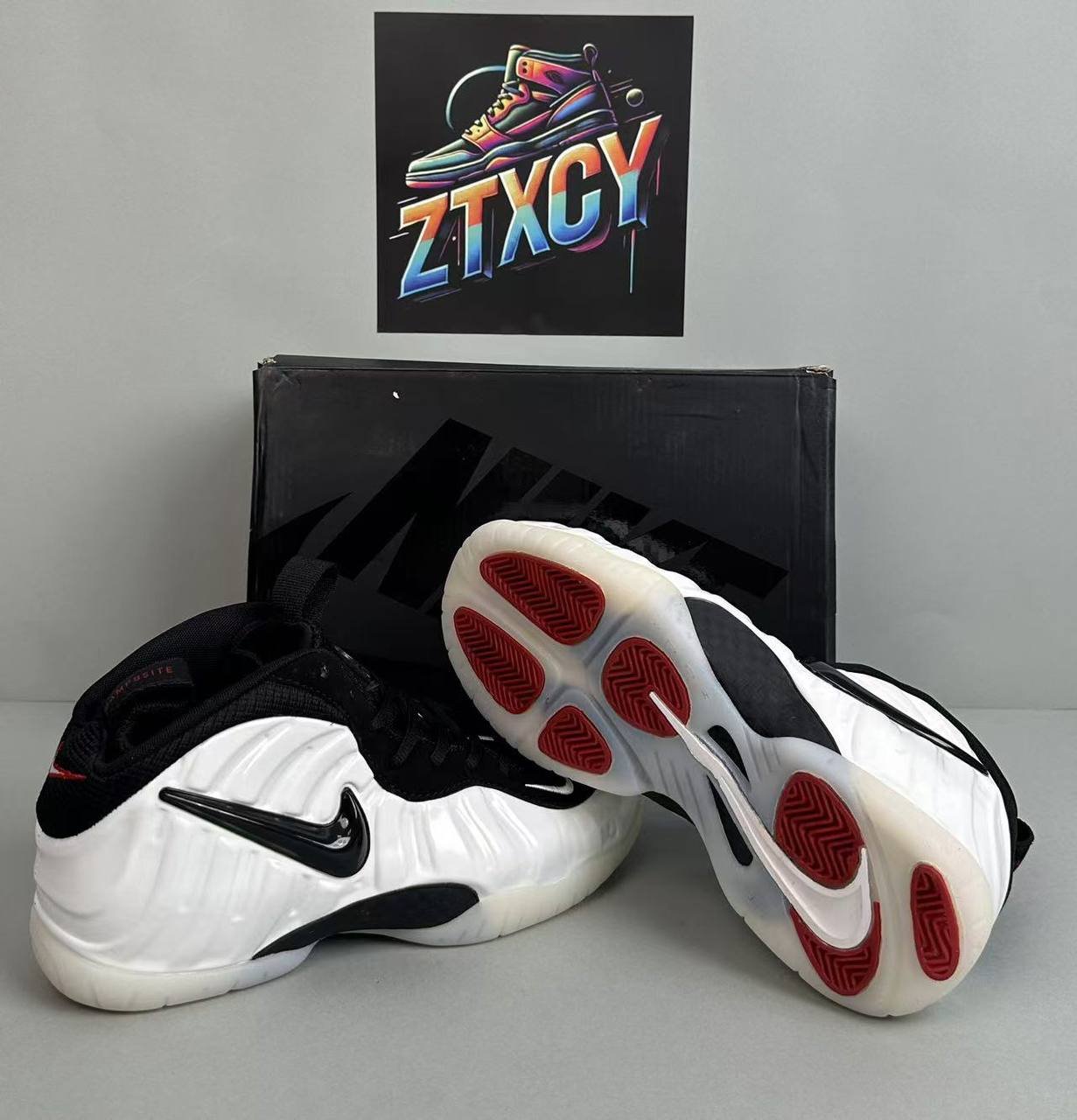 NIKE Air Foamposite Pro