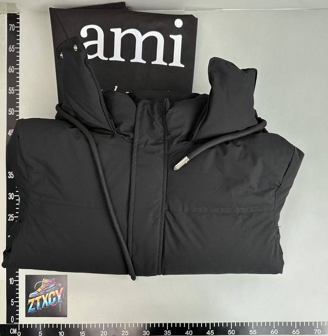 AMI Paris Puffer