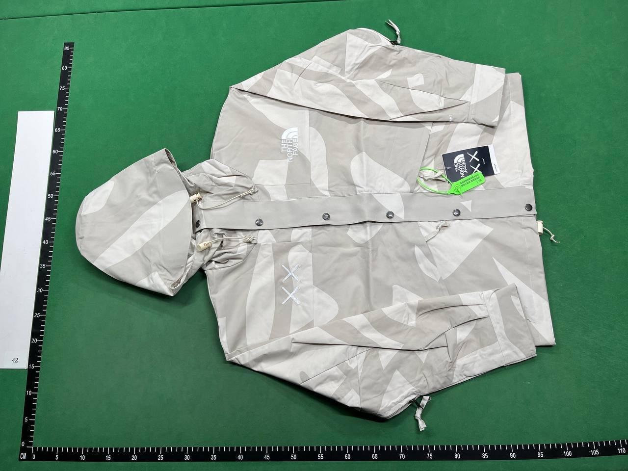 ARC’TERYX. Jacket