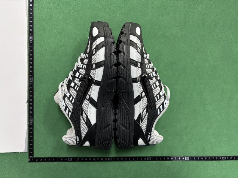 Nike 6000 sneakers