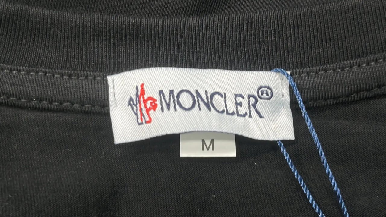 Moncler T-shirt