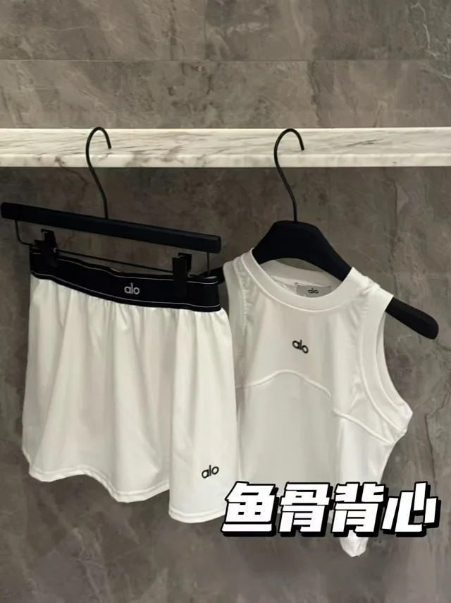 ALO TEE suit