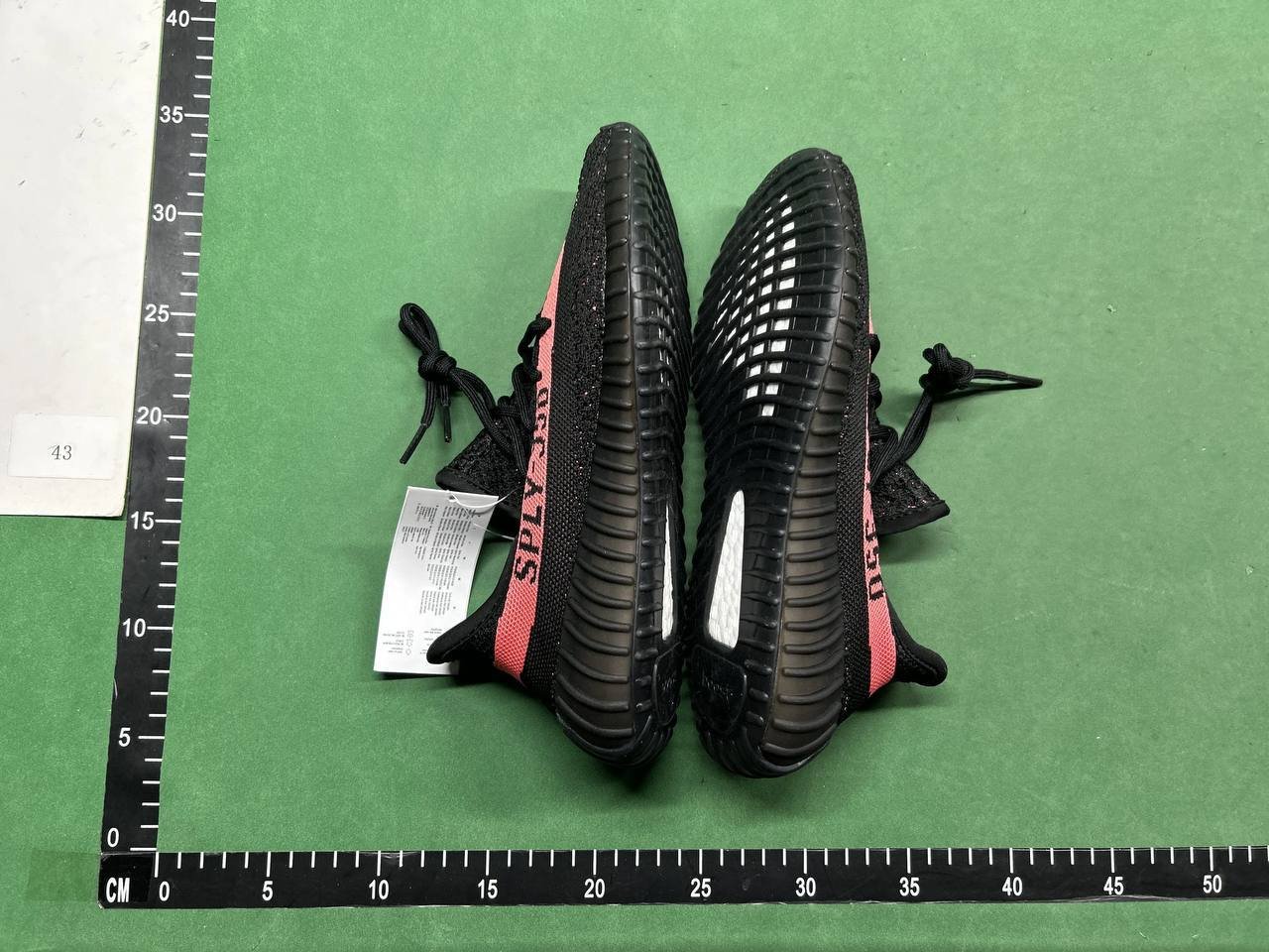 YEEZY 350