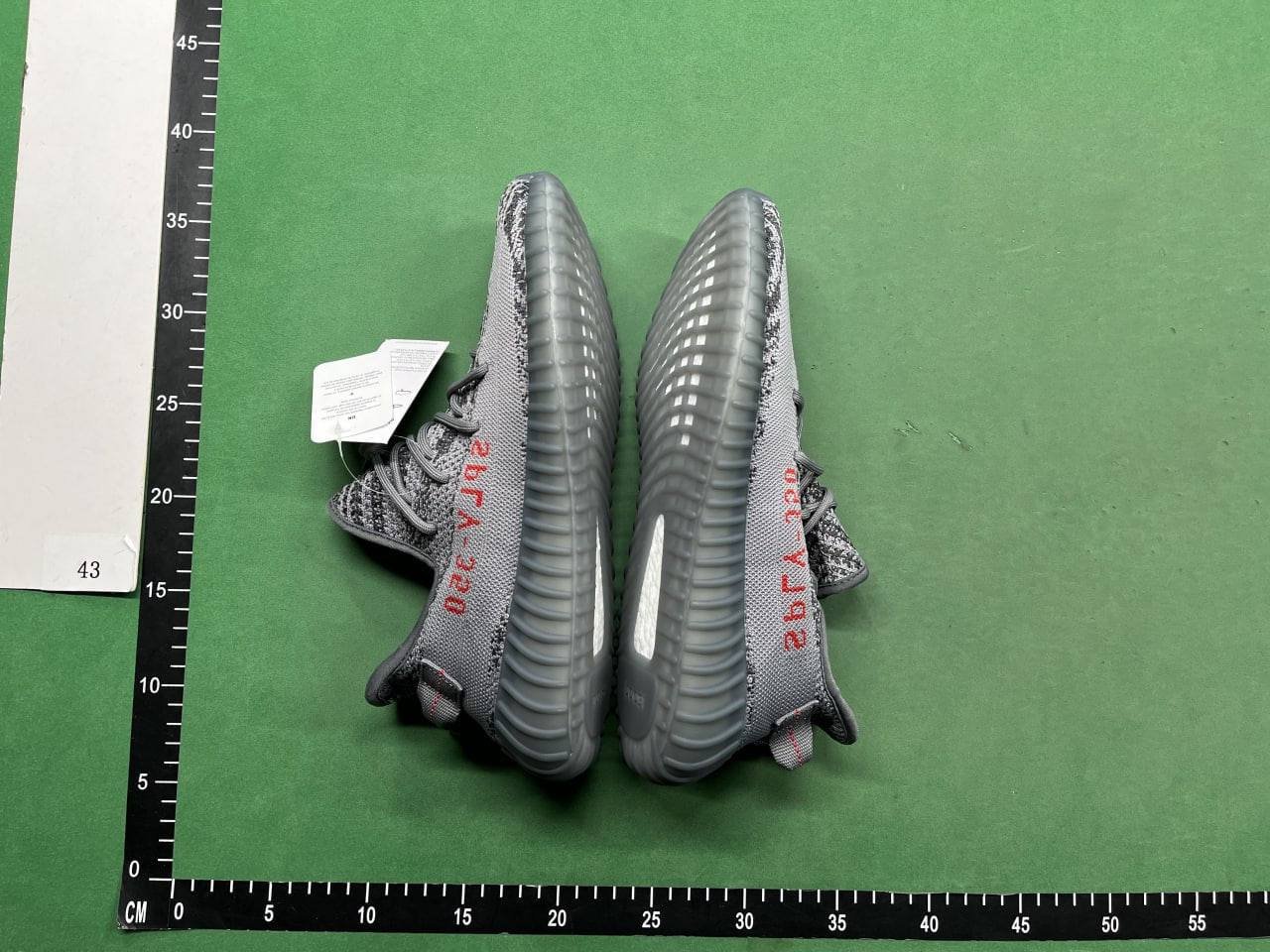  YEEZY 350