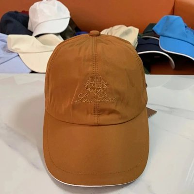 Loro Piana